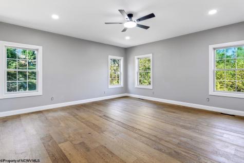 213 Greenview Drive Morgantown WV 26508