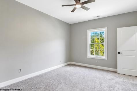 213 Greenview Drive Morgantown WV 26508