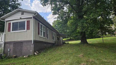 348 Brown Avenue Belington WV 26250-9203