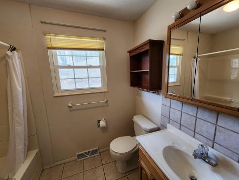 66 Whaley Lane Clarksburg WV 26301