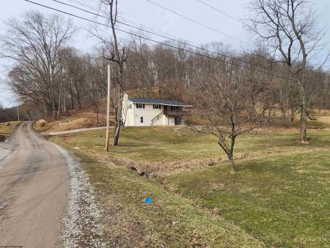 66 Whaley Lane Clarksburg WV 26301