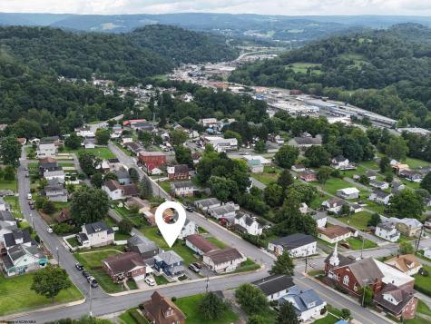 216 Darst Street Morgantown WV 26505