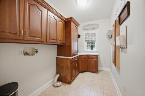 24 Woodcliff Drive Fairmont WV 26554