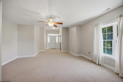 24 Woodcliff Drive Fairmont WV 26554