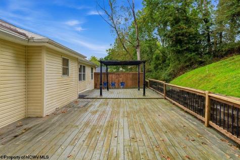 828 Bishop Drive Morgantown WV 26505