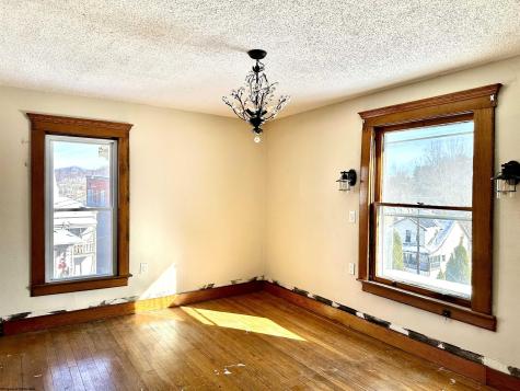 522 Kuhl Avenue Clarksburg WV 26301