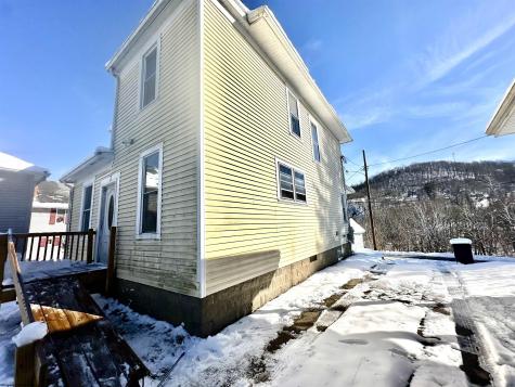 522 Kuhl Avenue Clarksburg WV 26301