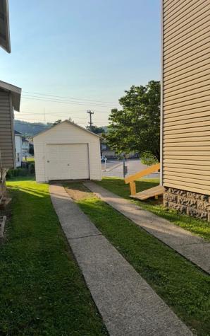 522 Kuhl Avenue Clarksburg WV 26301