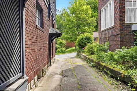 504 Grand Street Morgantown WV 26505