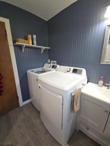 16 Boggess Street Buckhannon WV 26201