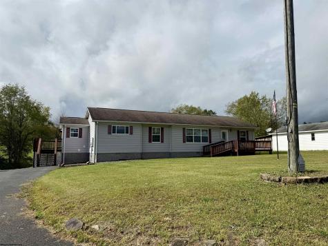 2531 Zinn Chapel Road Reedsville WV 26547