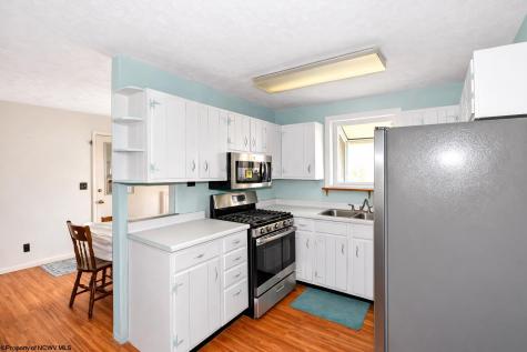 141 Estate Drive Morgantown WV 26508