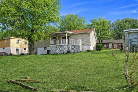 141 Estate Drive Morgantown WV 26508