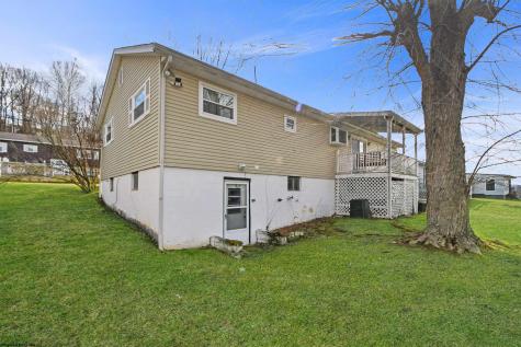 141 Estate Drive Morgantown WV 26508