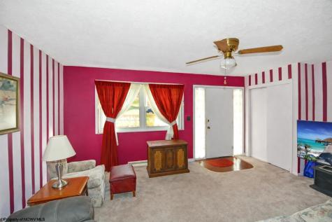141 Estate Drive Morgantown WV 26508