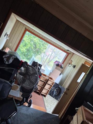 27 N Wilson Street Junior WV 26275