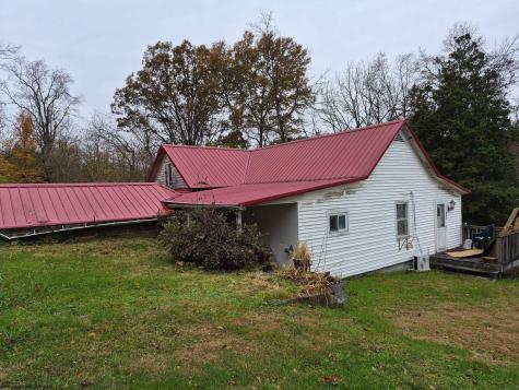 27 N Wilson Street Junior WV 26275