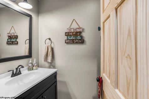 442 Grosbeak Drive Terra Alta WV 26764