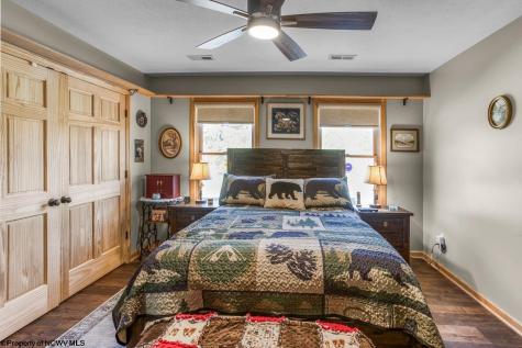 442 Grosbeak Drive Terra Alta WV 26764