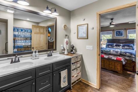 442 Grosbeak Drive Terra Alta WV 26764