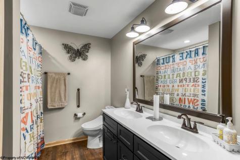 442 Grosbeak Drive Terra Alta WV 26764