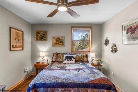 442 Grosbeak Drive Terra Alta WV 26764