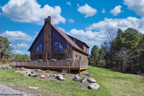 442 Grosbeak Drive Terra Alta WV 26764