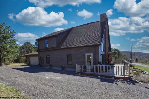 442 Grosbeak Drive Terra Alta WV 26764