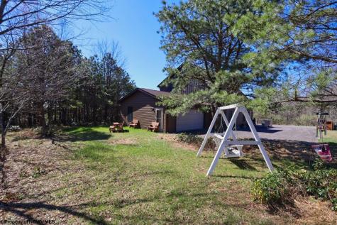 442 Grosbeak Drive Terra Alta WV 26764
