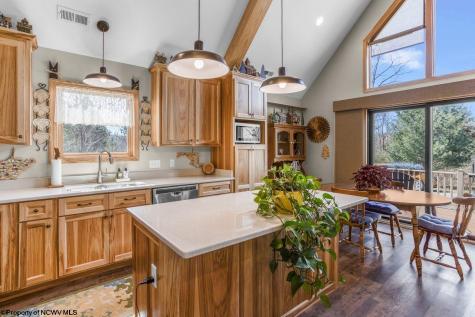442 Grosbeak Drive Terra Alta WV 26764