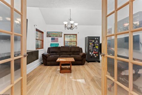 275 Paradise Circle Morgantown WV 26508