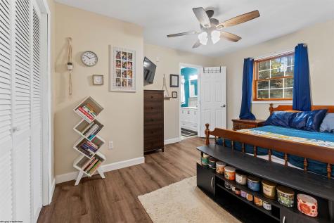 275 Paradise Circle Morgantown WV 26508