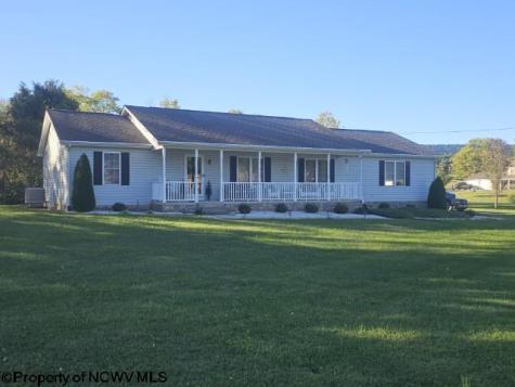 33 Trellis Drive Gerrardstown WV 25420-4024