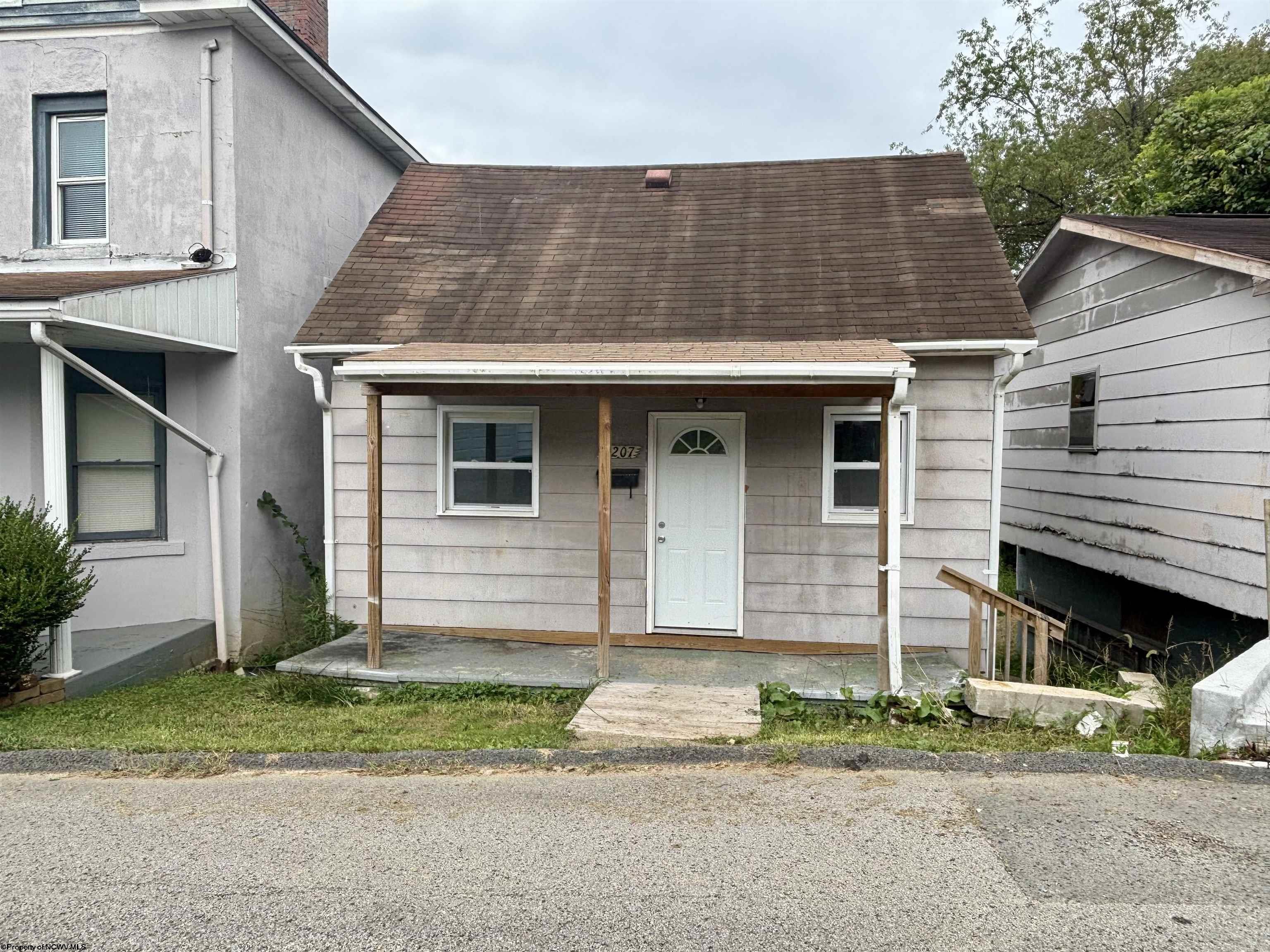 1207 N 25th Street Clarksburg WV 26301