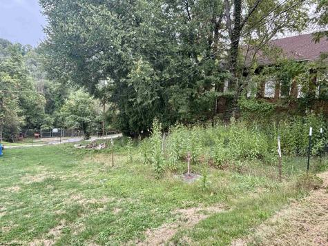 1207 N 25th Street Clarksburg WV 26301