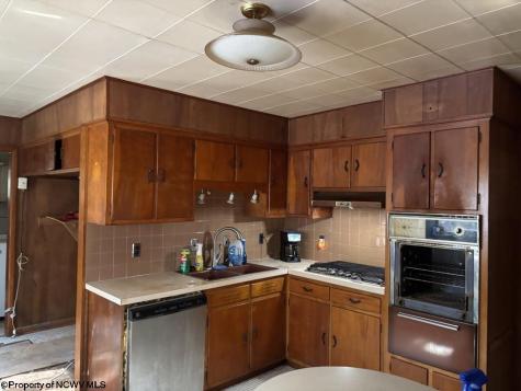 2826 Buckhannon Pike Mount Clare WV 26408