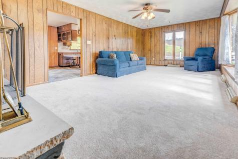 223 Ridge Farm Road Rivesville WV 26588