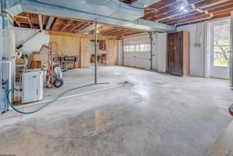 223 Ridge Farm Road Rivesville WV 26588