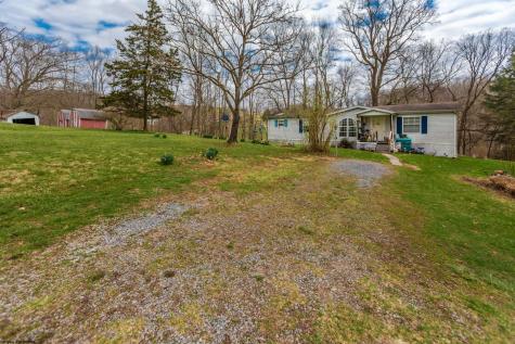 223 Ridge Farm Road Rivesville WV 26588