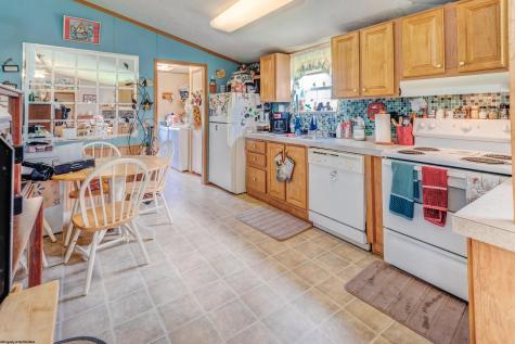 223 Ridge Farm Road Rivesville WV 26588