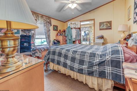 223 Ridge Farm Road Rivesville WV 26588