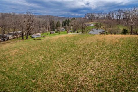 223 Ridge Farm Road Rivesville WV 26588