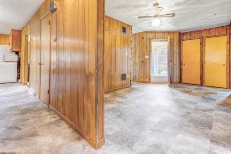 223 Ridge Farm Road Rivesville WV 26588