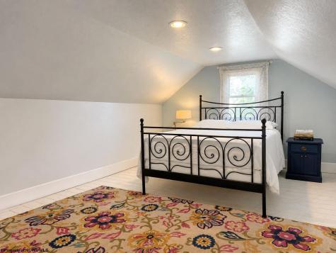 579 Kent Avenue Davis WV 26260