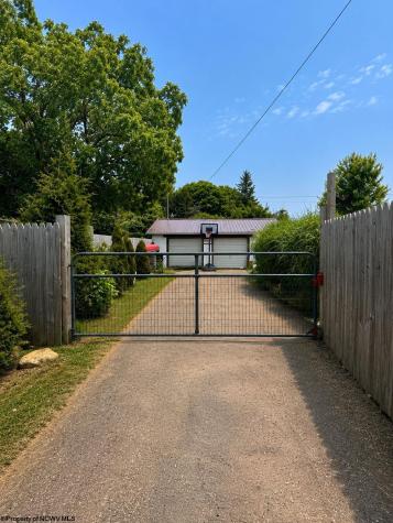 579 Kent Avenue Davis WV 26260