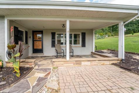 133 Cryster Lane Morgantown WV 26508