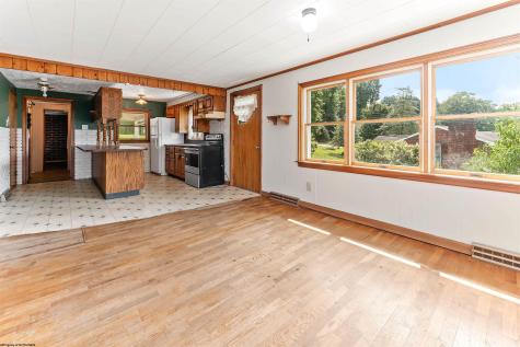 133 Cryster Lane Morgantown WV 26508
