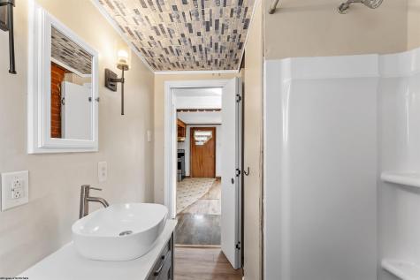 133 Cryster Lane Morgantown WV 26508