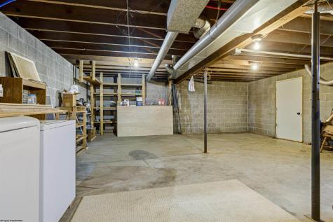 6 Leasure Lane Bruceton Mills WV 26525