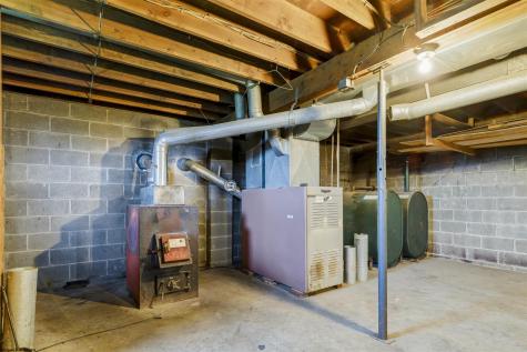 6 Leasure Lane Bruceton Mills WV 26525